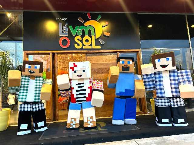 Foto 1 - Personagens vivos minecraft cover festa infantil